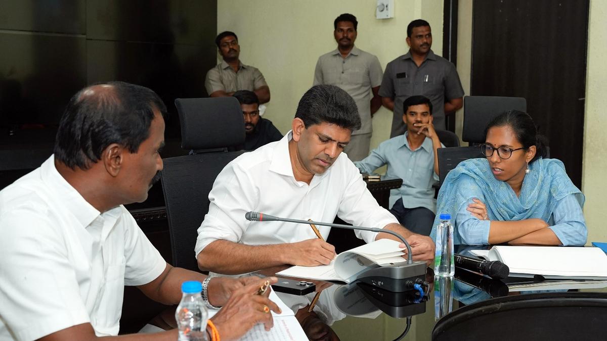 Union Minister Pemmasani stresses need for modernisation of drainage system in Guntur