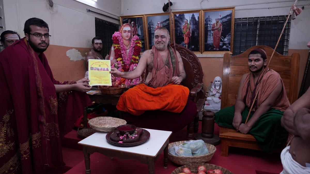 NSU student conferred ‘Advaita Vedanta Ratna’ title