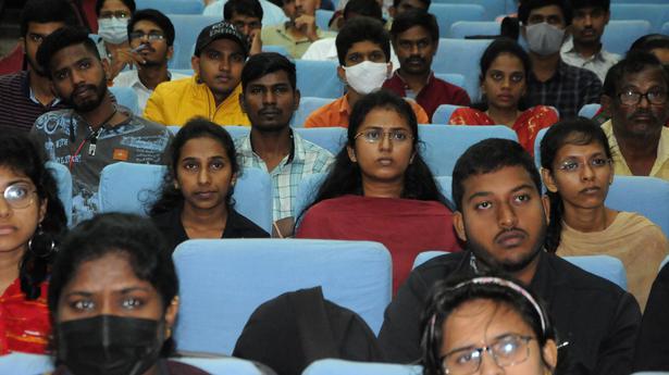 Poverty no obstacle to civil services dream, aspirants told