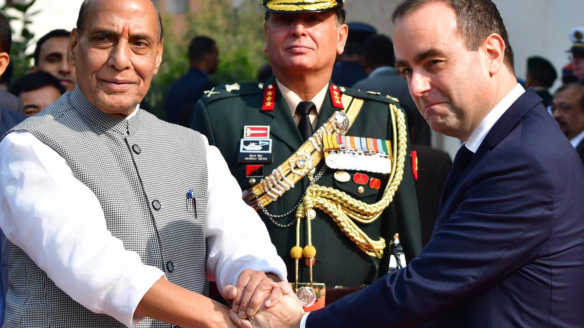 Defence Ministers of India, France discuss defence industrial cooperation