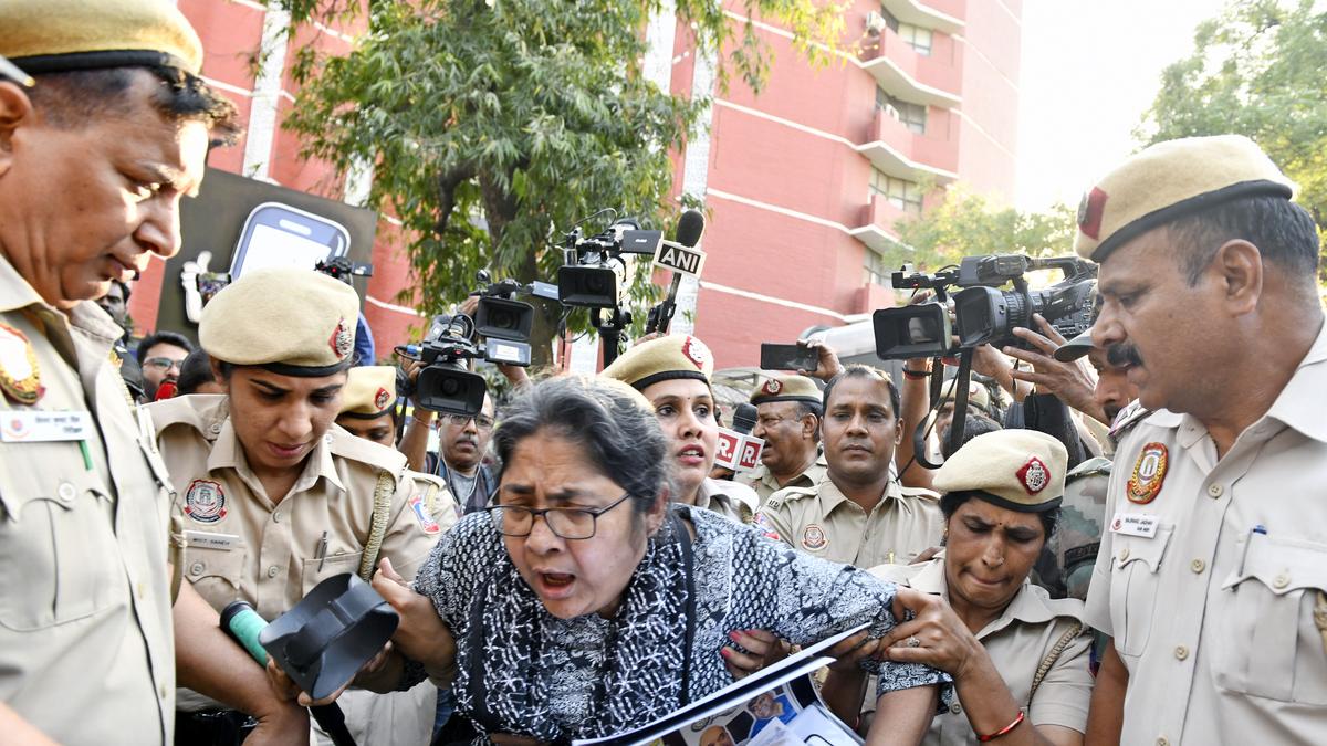 Delhi Police detains Trinamool Congress leaders protesting outside Election Commission of India’s office
