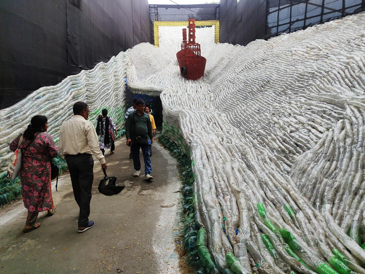 Durga Puja pandal made with 3 lakh plastic bottles; sheds light on ...