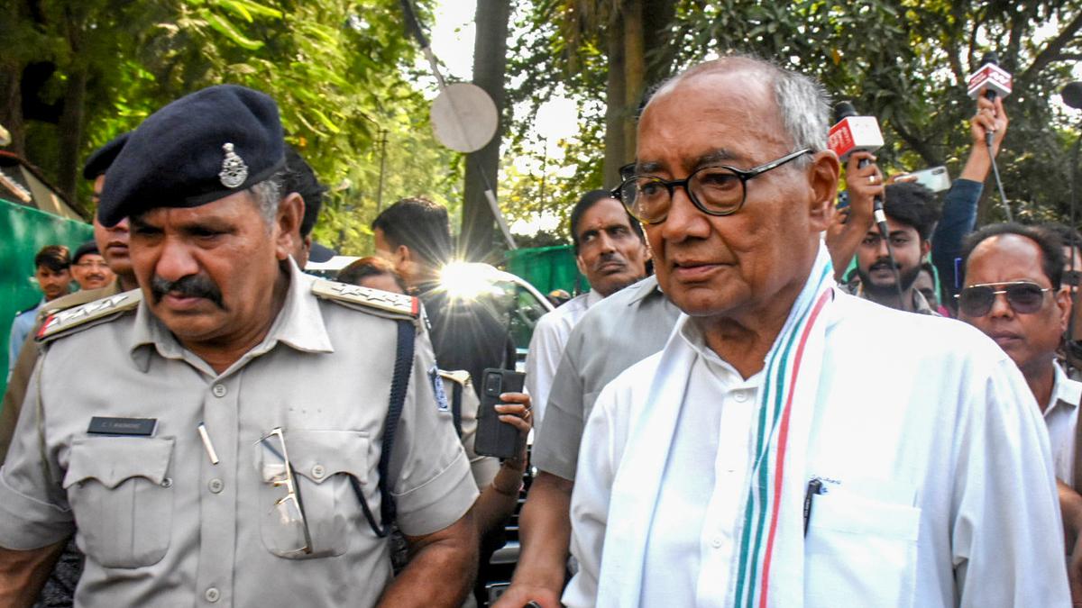 Congress workers recite Hanuman Chalisa outside Kamal Nath's residence as protest demanding to change candidate