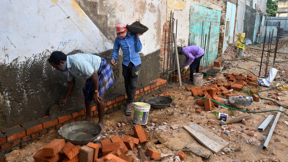 Insurance Scheme For Labourers - The Hindu