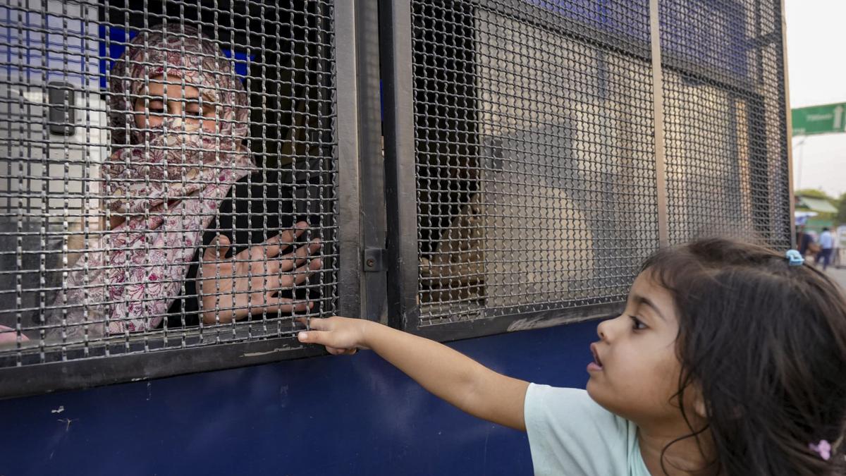 India-Pakistan border closes amid tension; families separated with sorrow