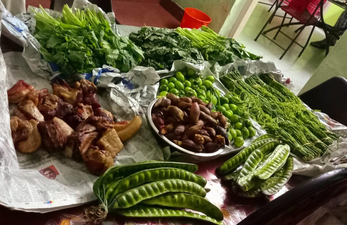 Greens and vegetables sent by families from Mizoram to the Mizos living in Kerala Greens and vegetables sent by families from Mizoram to the Mizos living in Kerala
