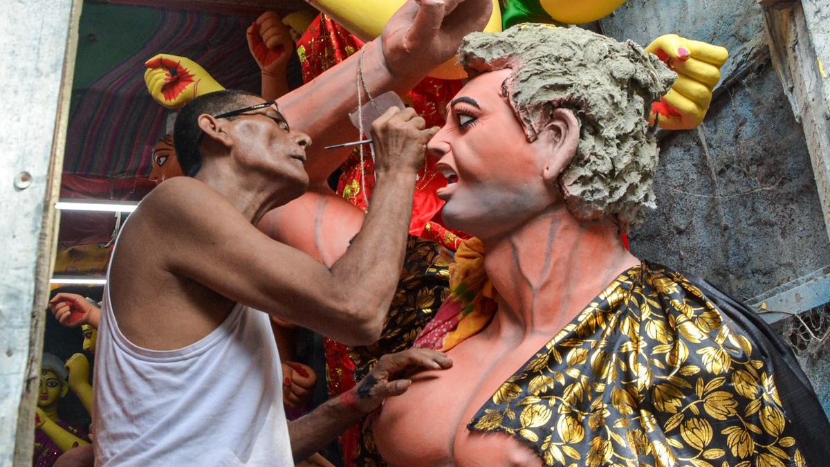 Amid ongoing agitations in Kolkata, foreign exports of Kumartuli’s Durga idols see hike