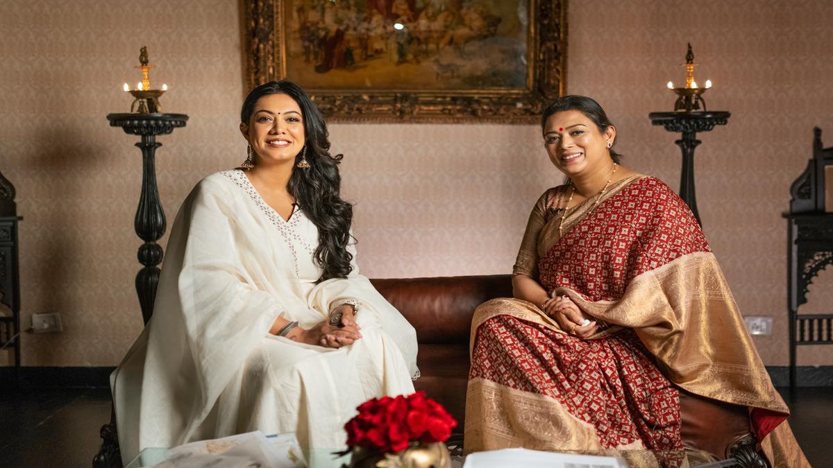 Dressing up the characters of ‘Ponniyin Selvan’: How Eka Lakhani and Pratiksha Prashant cracked it, using ruby-encrusted gold jewellery to handwoven cottons and silks