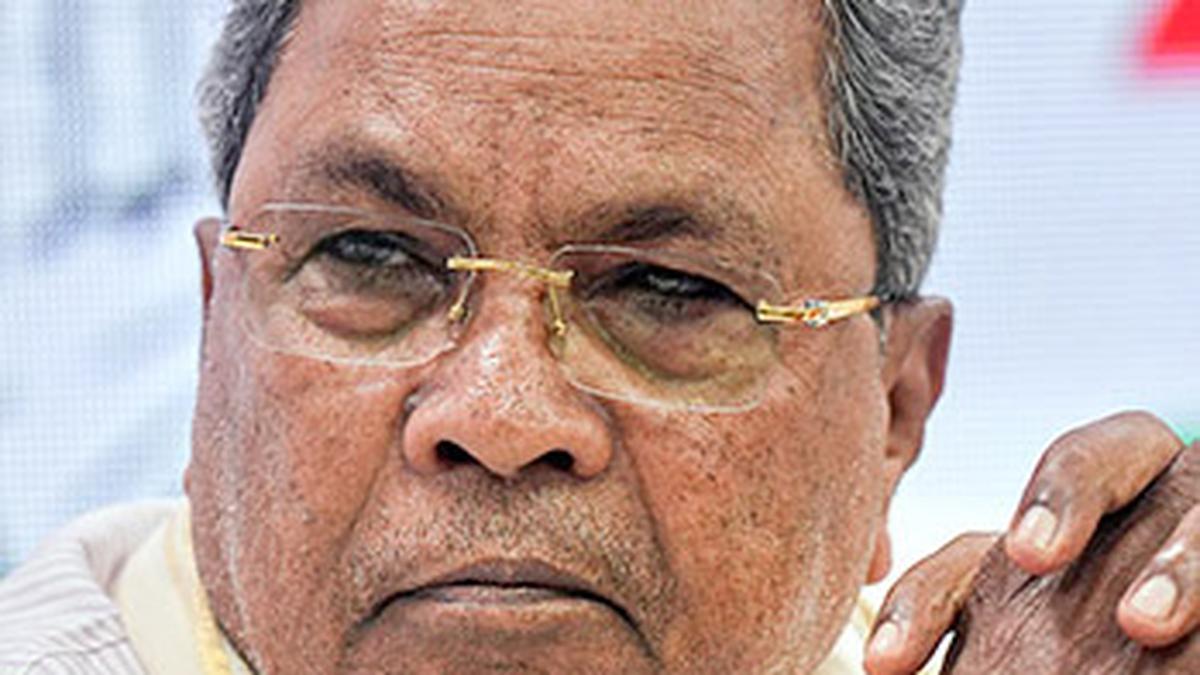 Siddaramaiah asks Revenue Department to expedite land mutation and conversion process