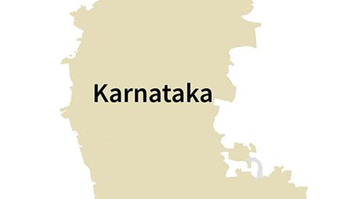 Month-long Rajyotsava celebrations by Karnataka Vidyavardhak Sangha in Dharwad