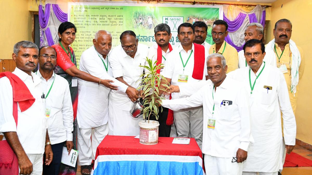 ‘Sugarcane price is lower in Karnataka than in T.N., Kerala despite its higher rate of recovery’