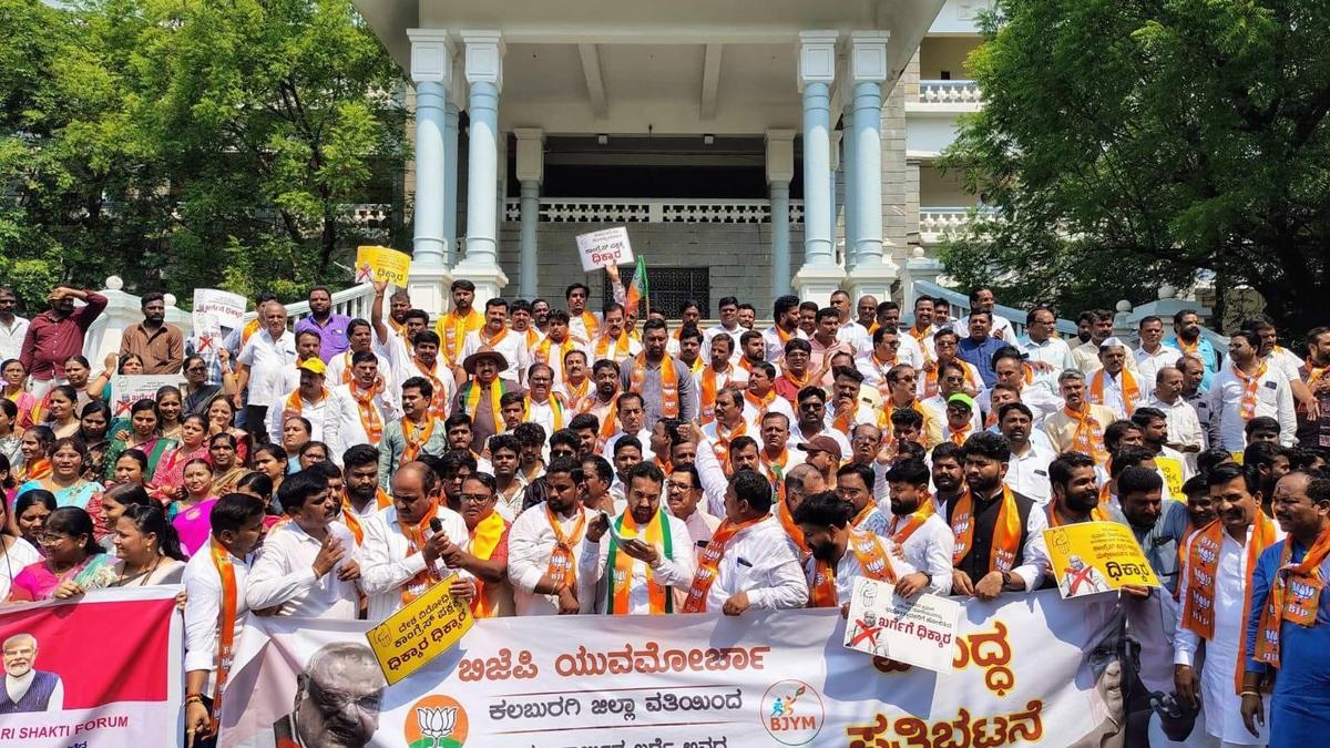 BJP stages protest against Kharge’s remarks on Modi