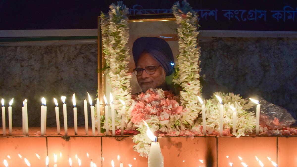 Manmohan Singh funeral LIVE updates: Former PM’s last rites at Nigambodh Ghat in Delhi