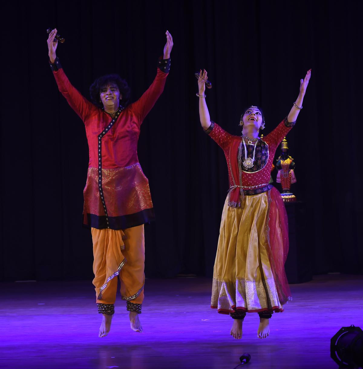 Nirupama and Rajendra showcased diverse streams of thoughts at their performance.