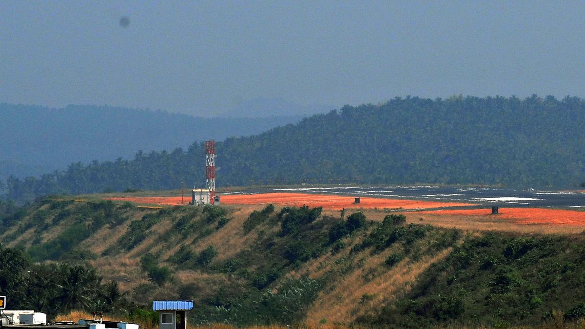 Expansion of tabletop runway at Calicut Airport a tough task