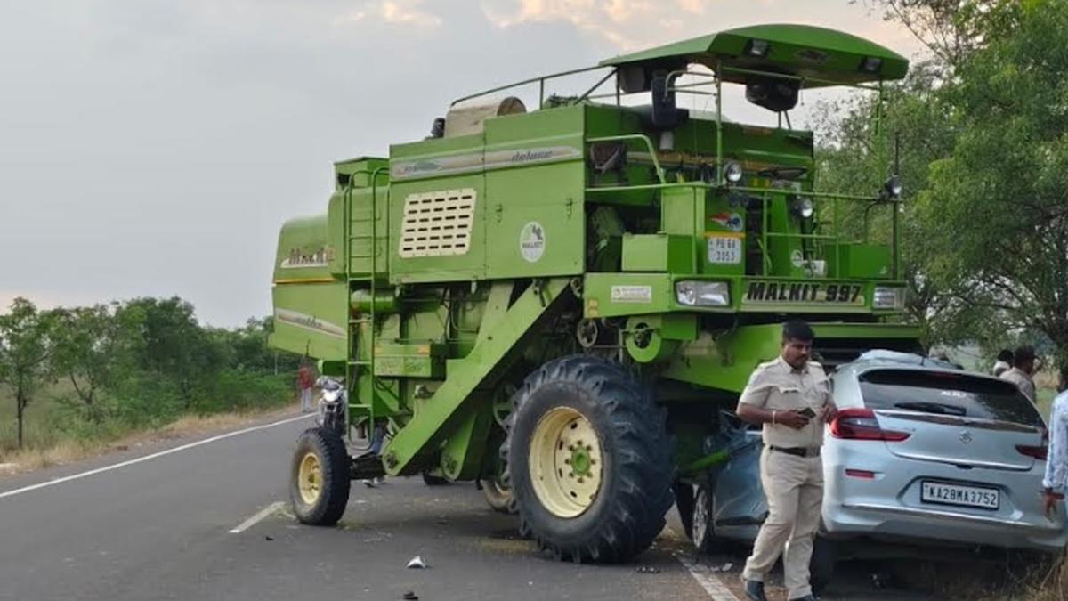 Five killed in road accident in Vijayapura district