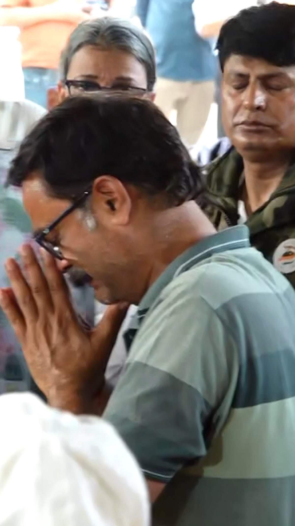 Watch: Twisha Sharma’s family mourns her loss during her funeral
