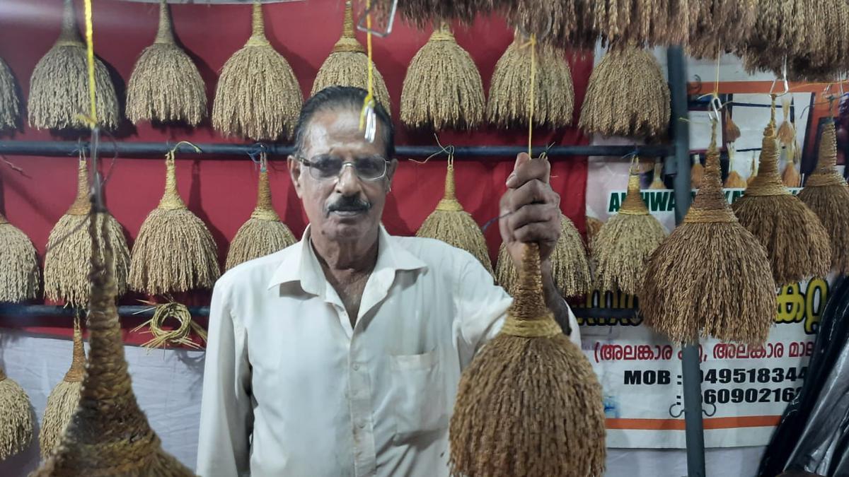 This maker of ‘Kathirkula’, the symbol of prosperity, to call it a day