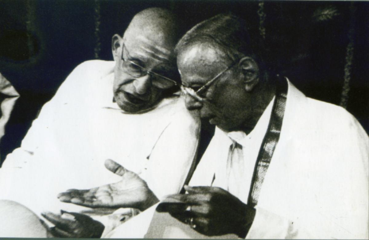  Dr.R.K.Srikantan with Semmangudi Srinivasa Iyer