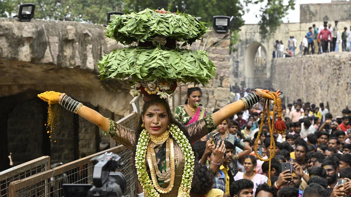 Spiritual piety marks the beginning of Bonalu