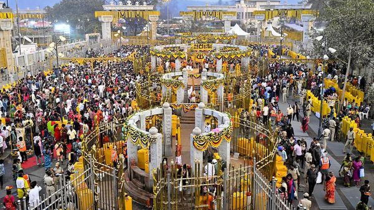 Sammakka set to arrive at Medaram Shrine on Thursday; Union Minister urged to declare Jatara as national festival