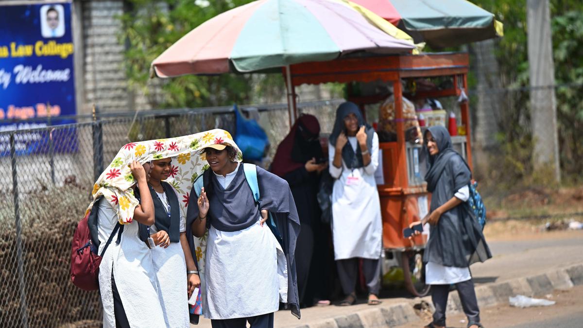 Severe heatwave predicted in 14 mandals, heatwave in 28 in State today