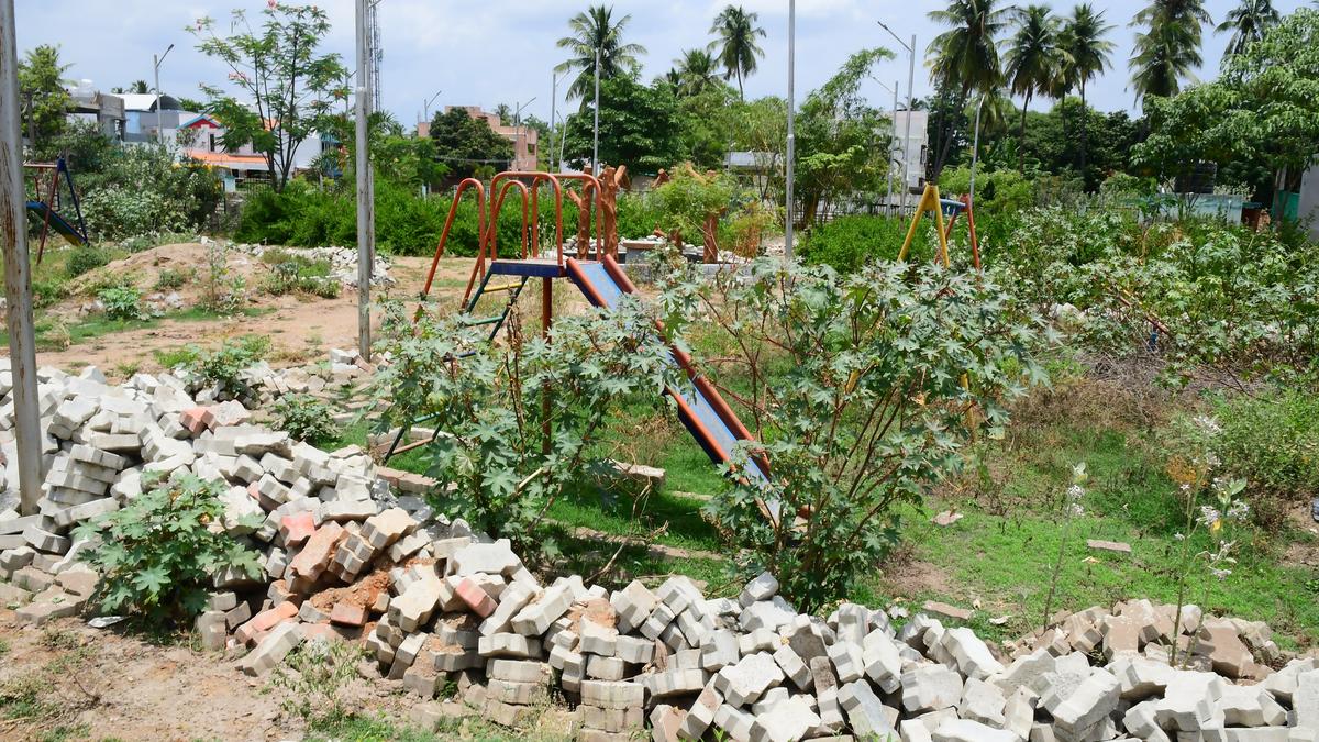 Ill-maintained parks an eyesore in Dindigul
