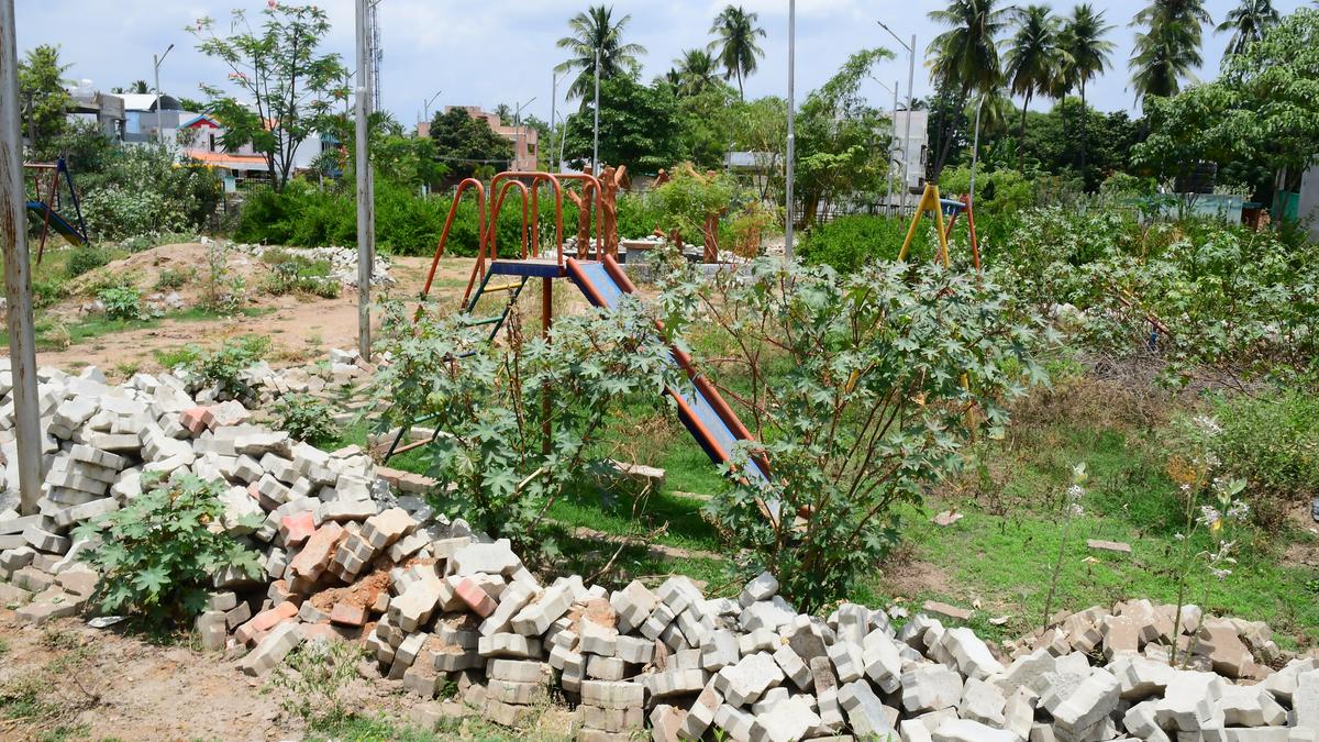 Ill-maintained parks an eyesore in Dindigul