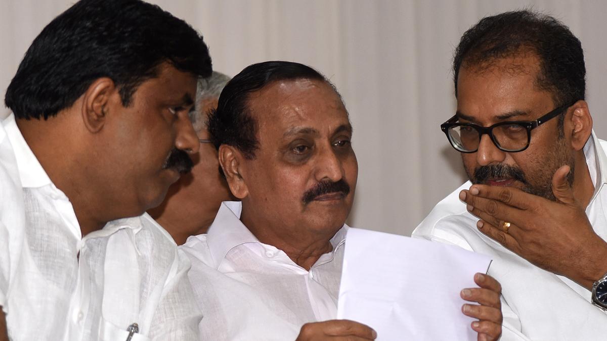 KPCC keeps workers guessing on Tharoor’s participation in Palestine solidarity rally in Kozhikode