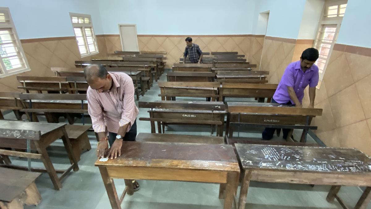 7,330 students to appear for II PU supplementary exam in Dharwad district