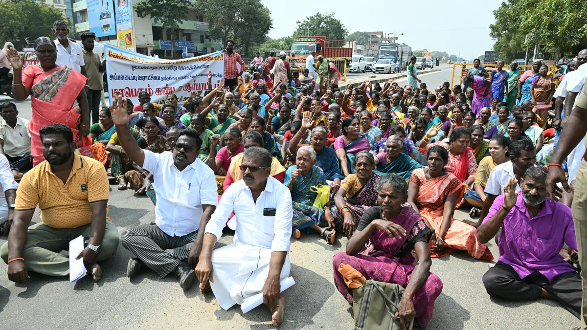 Residents stage road blockade against merger of villages with Thoothukudi Corporation