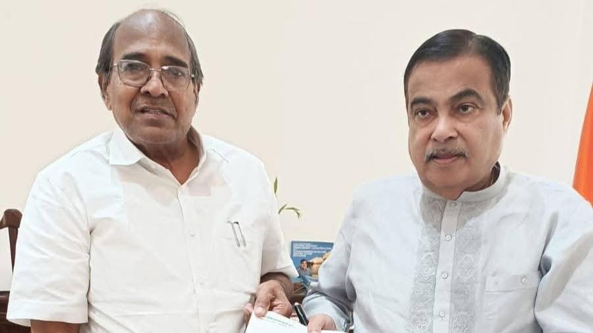 Tiruppur MP meets Union Minister, reiterates request for six-lane expressway between Salem and Chengapalli