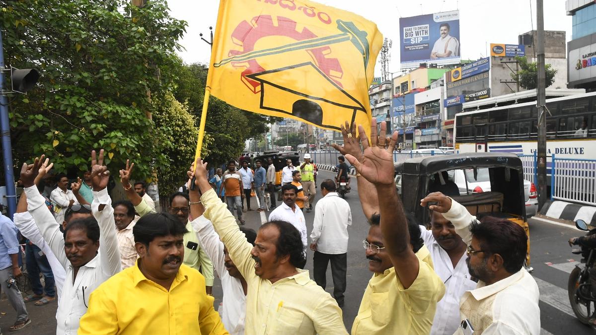 North Andhra Graduates Constituency elections | TDP nominee Vepada Chiranjeevi Rao leads with more than 20,000 votes over YSRCP candidate at the end of 5th round of counting