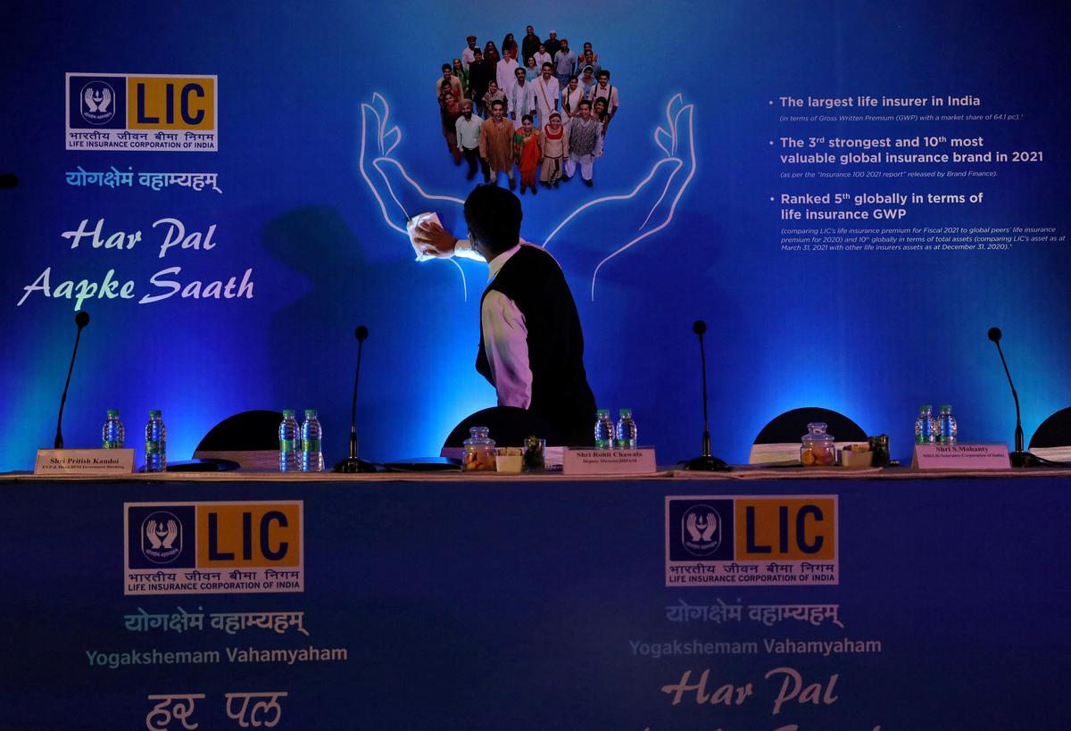 thehindu.com - The Hindu Bureau - LIC net rose over 23% in Q4 to ₹23,420 cr., board declares ₹10 final dividend