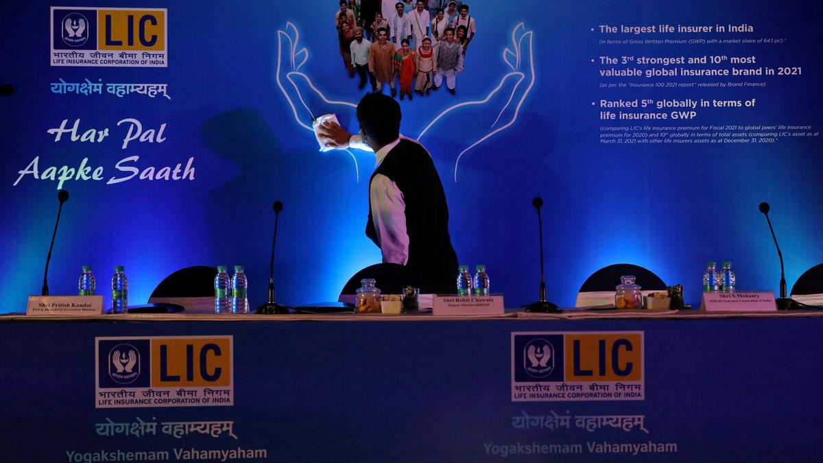 LIC net rose over 23% in Q4 to ₹23,420 cr., board declares ₹10 final dividend