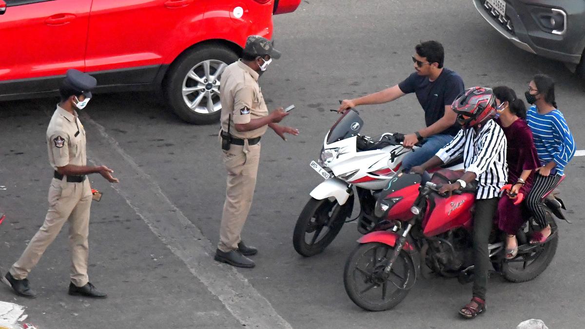 Vizag police crack the whip on traffic violators, book over 20,000 cases in nine days