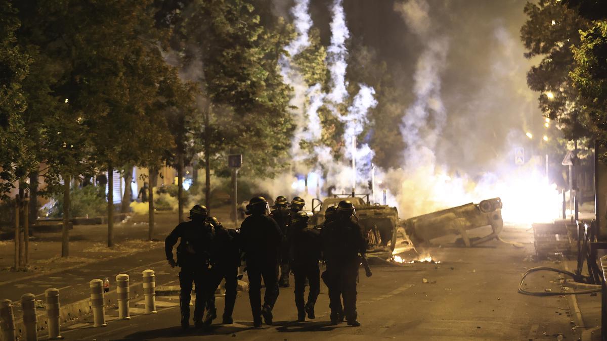 France unrest | 600 arrested and 200 police officers hurt on third night of protests over teen's killing