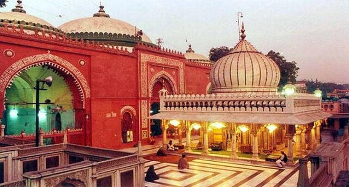 Hazrat Nizamuddin Dargah is a historical site in Delhi. Amir Khusro's 'Jai Jai Nizamuddin' is dedicated to his spiritual guru Nizamuddin Auliya Hazrat Nizamuddin Dargah is a historical site in Delhi. Amir Khusro's 'Jai Jai Nizamuddin' is dedicated to his spiritual guru Nizamuddin Auliya
