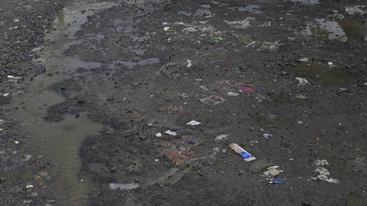 CRMP proposals run in a loop, while city roads turn from bad to worse