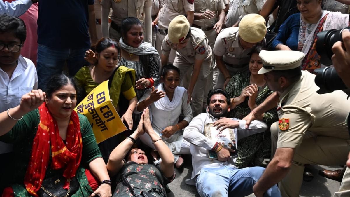 AAP workers stopped from marching to BJP office in Jammu, over 20 detained