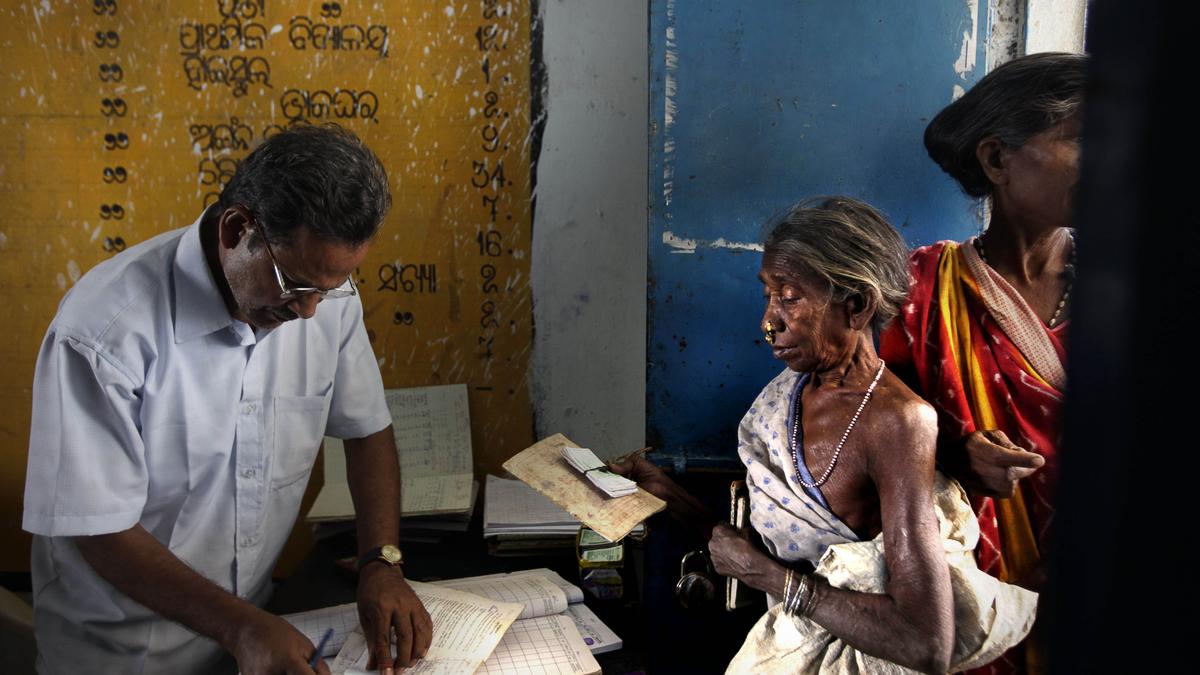 One-time ₹1,000 livelihood assistance for all PDS families in Odisha