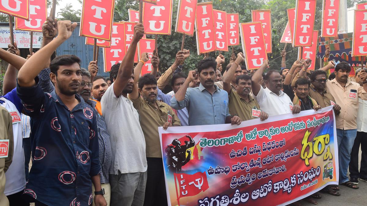 Auto drivers in Vijayawada support counterparts in Telangana, seek compensation for fares lost to free bus ride scheme