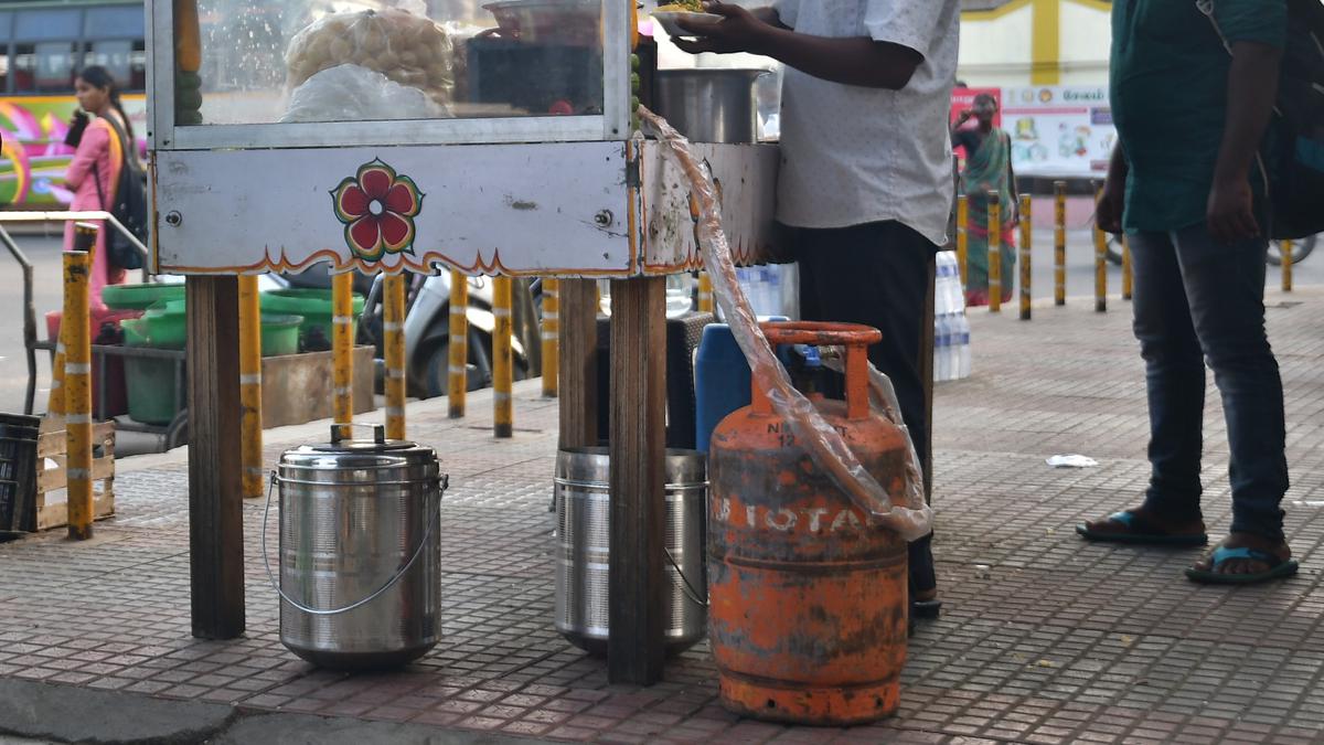 Oil advertising corporations elevate costs of business LPG fuel cylinders; ATF worth reduce by 5.8%