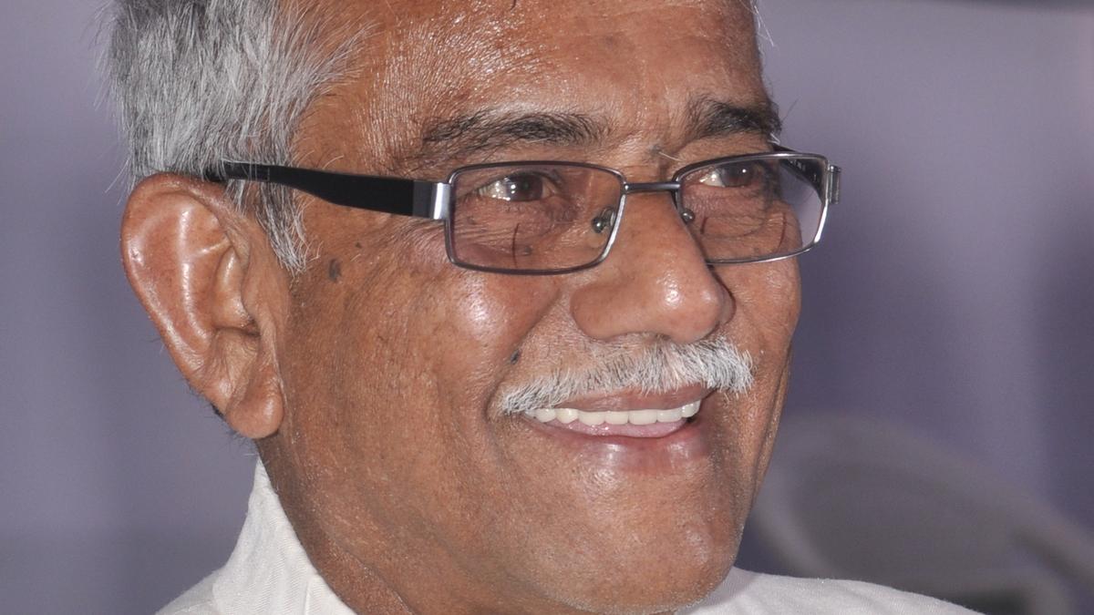 Prominent builder and philanthropist Ghiasuddin Babukhan passes away