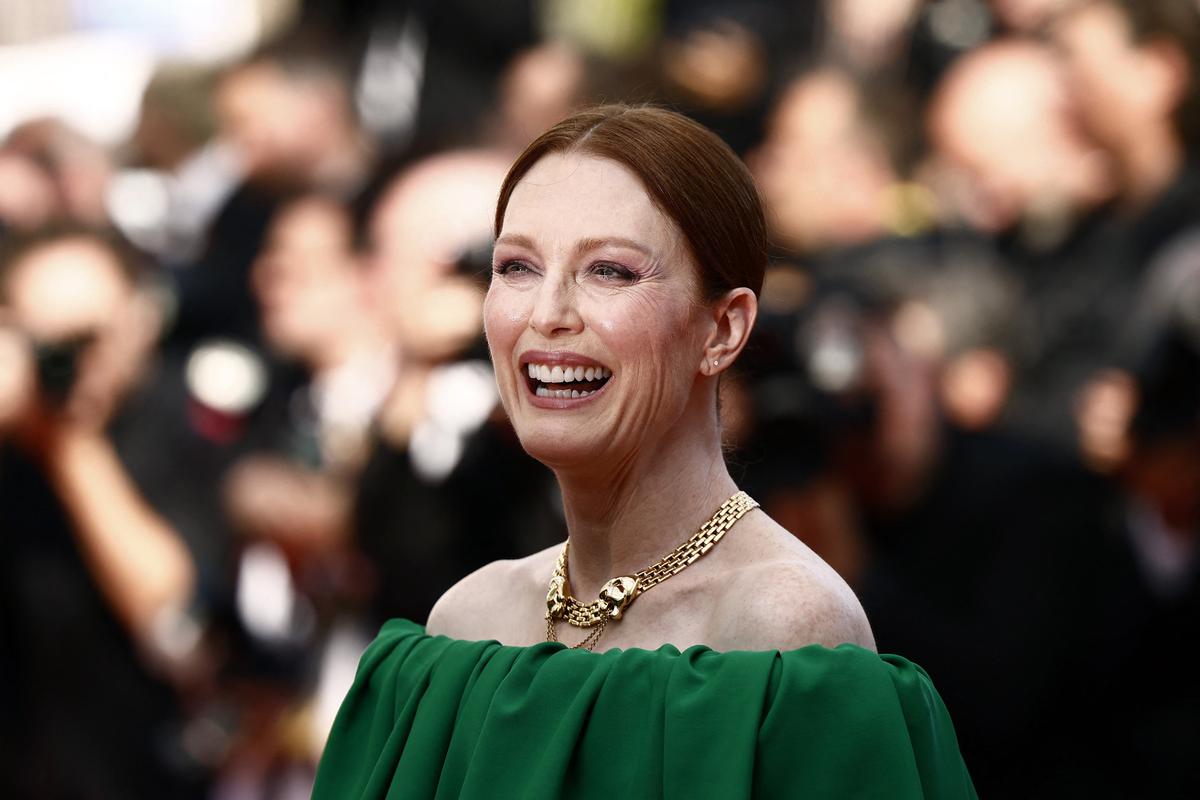 Julianne Moore plays an art restorer in the television series based on the documentary “The Lost Leonardo”