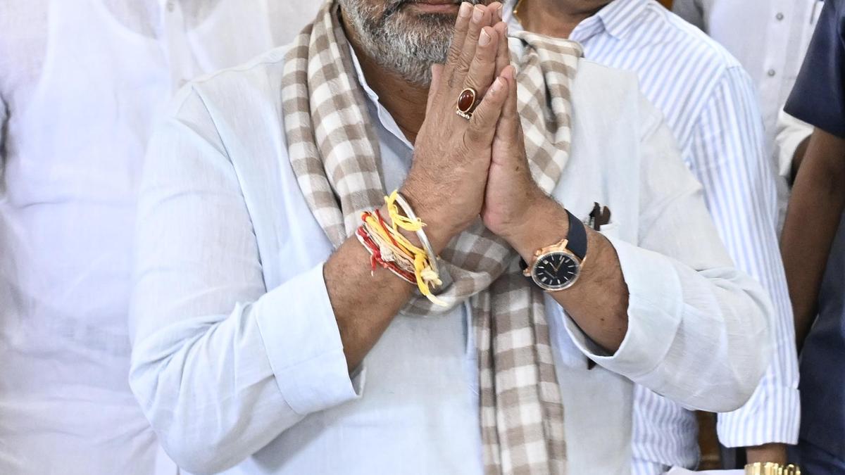Its not me, but a party worker who is becoming CM, says DKS