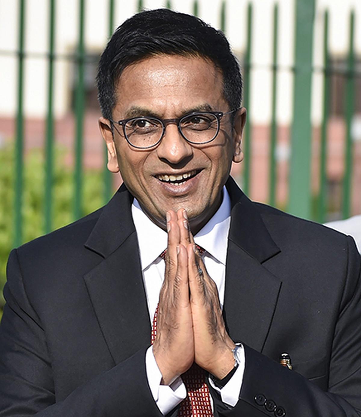 Familial histories, professional graphs lie entwined in service of the Supreme Court