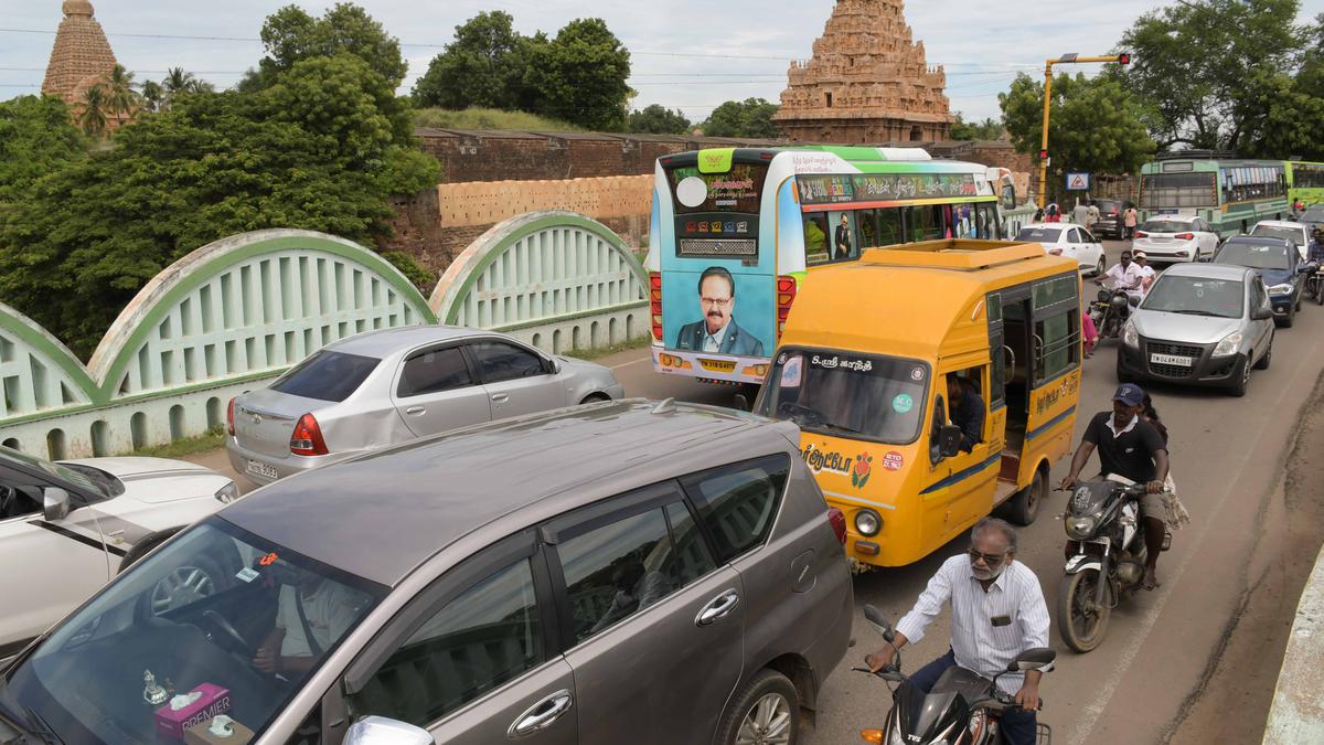 No end in sight for tourists’ tribulations near Big Temple