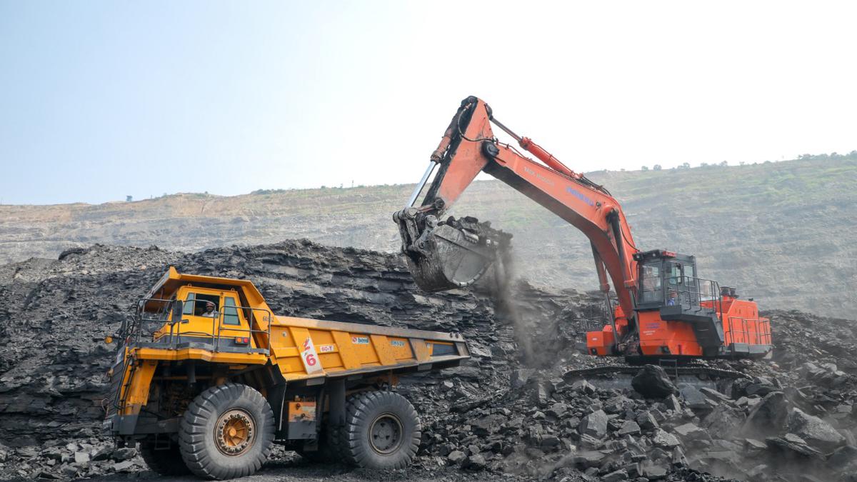 Singareni plans to dispatch 3K tonnes coal from Uppal station