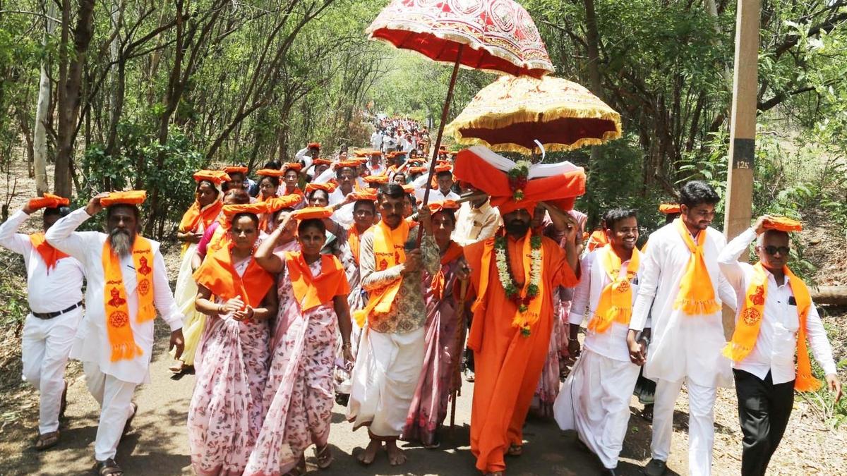 Grand Vachana Vijayotsava procession marks Basavotsava in Bidar
